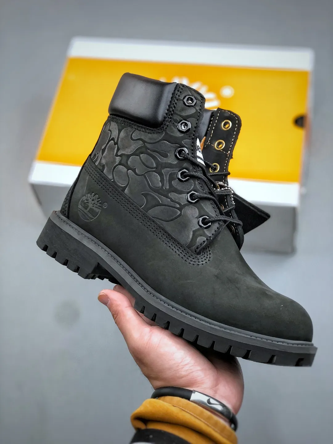 Local self-pickup💰560 Support store Timberland Timberland/Timberland rhubarb boots series Simple and comfortable mid-calf Martin boots Men's T Guangdong factory quality Trendy style Brand new process upgrade Original last type Export trade order Original box original packaging Paired with anti-odor and anti-corrosion high-elastic honeycomb latex insole to give you a perfect wearing experience High quality and durable, a must-have for sportsmen Specially designed to handle the bad looks, high-quality and first-class foot feel Size: 39-45